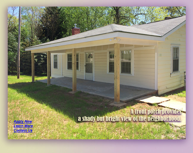 A new bright front porch of Jefferson house rental.